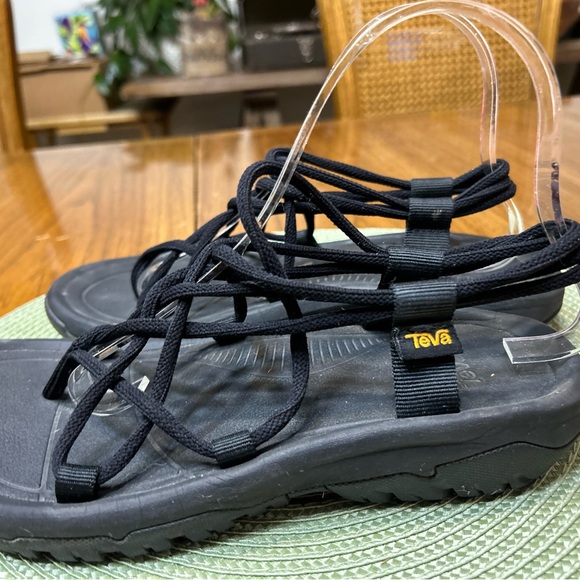 Teva Women's Strappy Black Sandals hurricane xl infinity sandal size 9 - Picture 5 of 9